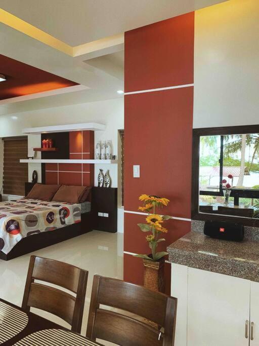 Beach Getaway Studio Villa In Lobo Екстер'єр фото